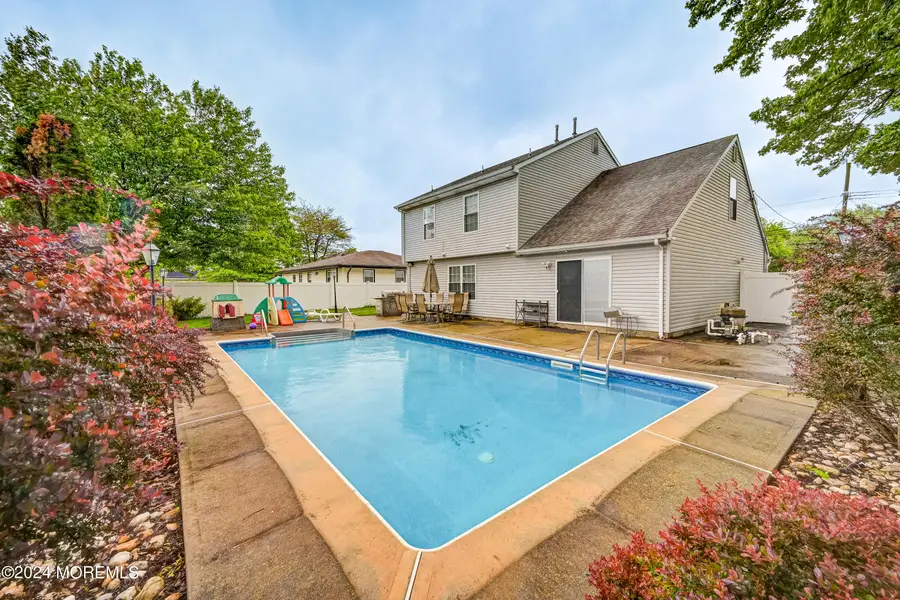 637 Clark Avenue, Union Beach, NJ 07735 - #3