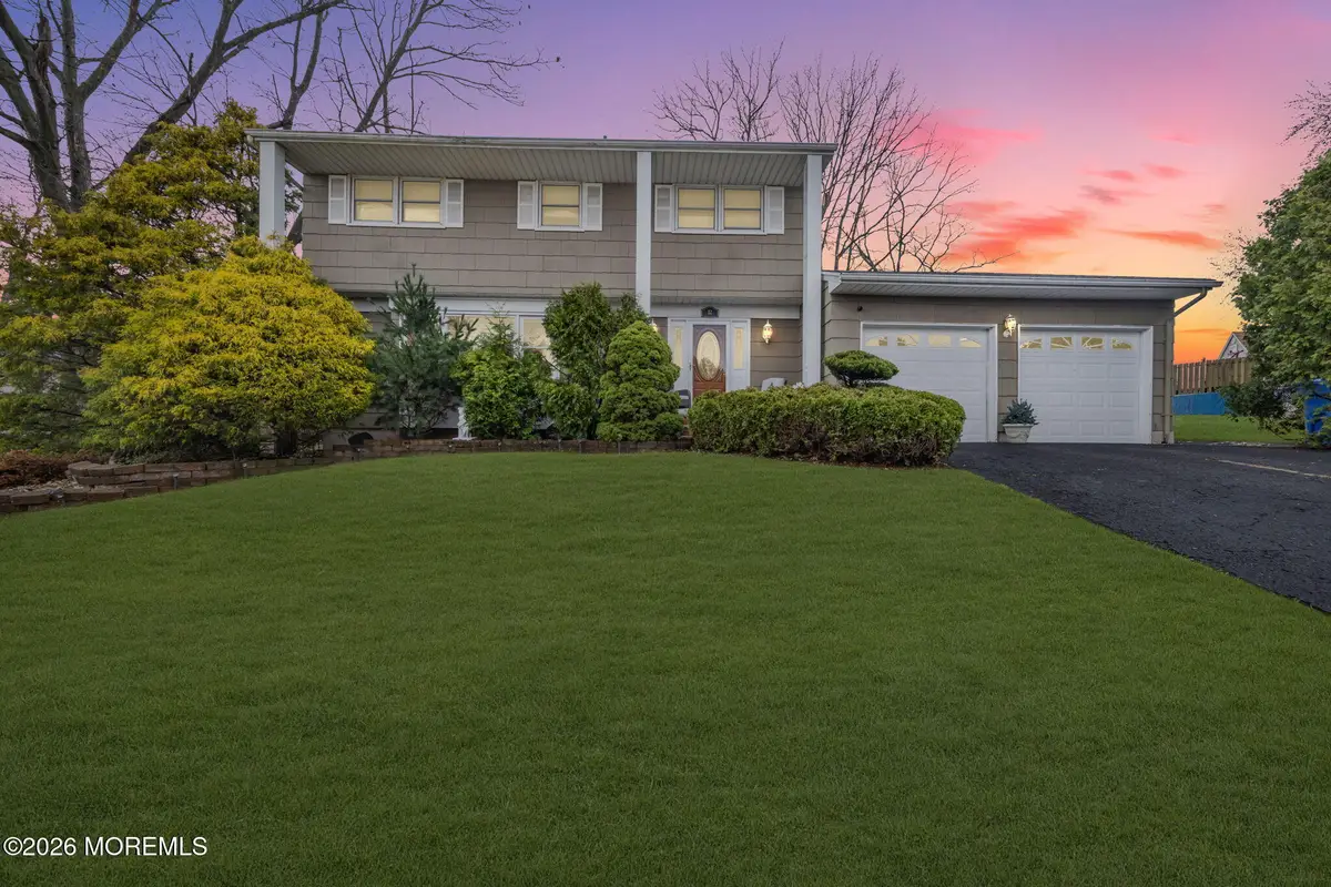 12 Avon Way, Parlin, NJ 08859 - #1