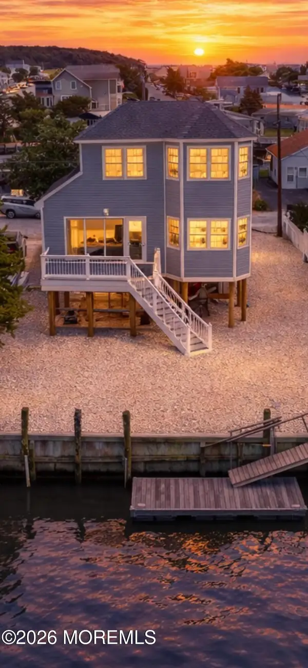 62 Anchor Drive, Little Egg Harbor, NJ 08087