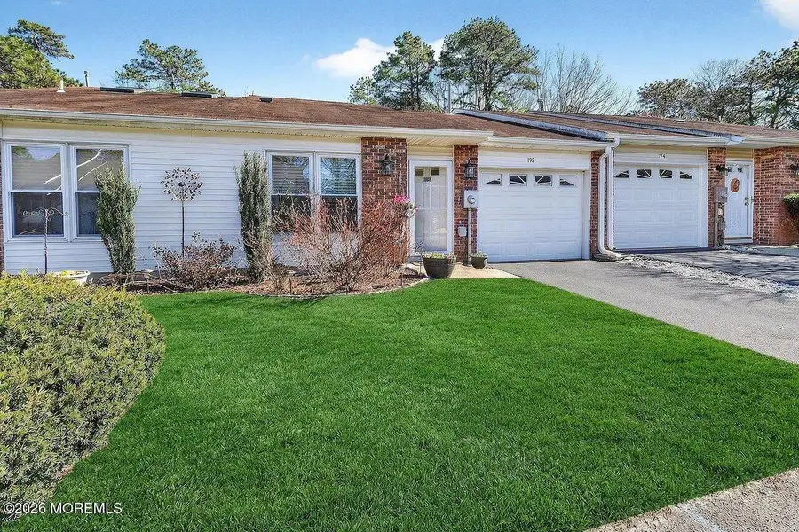 192 Victoria Court, Lakewood, NJ 08701 - #2