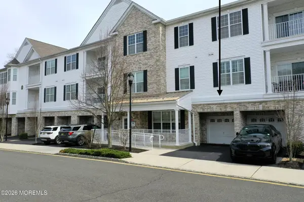 112 Regency Court #112, Morganville, NJ 07751
