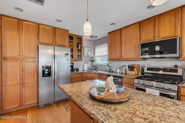 2735 Meadow Lake Drive, Toms River, NJ 08755