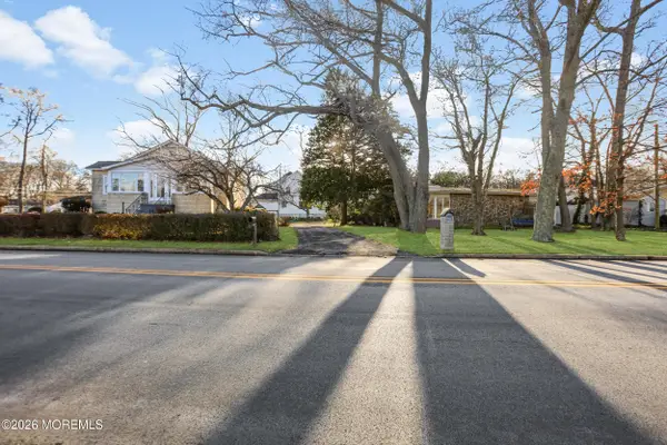 400 & 408 Lake Drive, Lakewood, NJ 08701