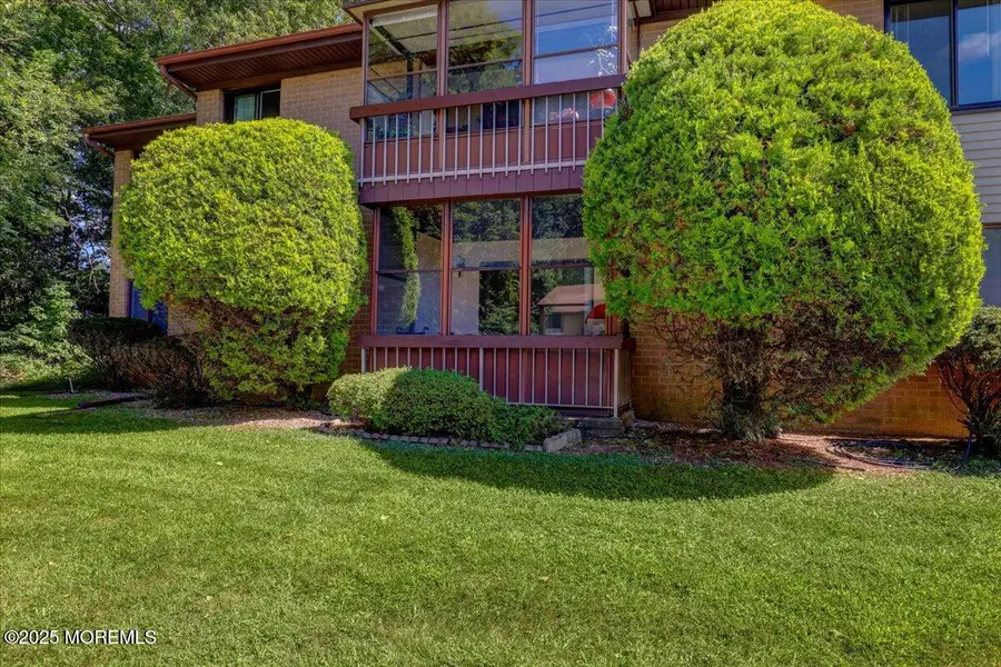 29 Meadow Green Circle #A, Manalapan, NJ 07726 - #3