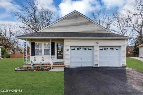 1428 Petunia Way, Toms River, NJ 08755