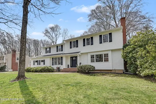 49 Hampton Drive, Freehold, NJ 07728