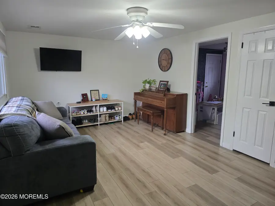 5 Stratton Place, Middletown, NJ 07748 - #3