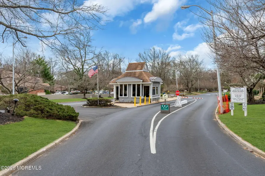 8 Manchester Court, Red Bank, NJ 07701 - #3