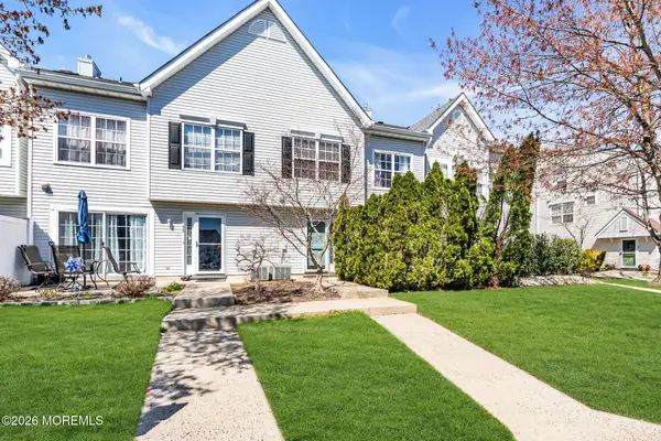 28 Madison Court, Tinton Falls, NJ 07712