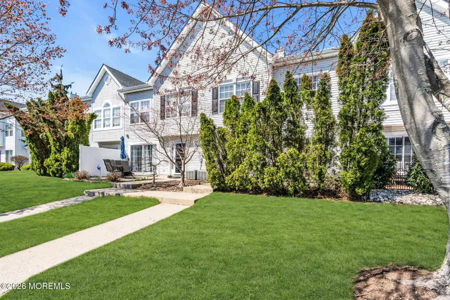 28 Madison Court, Tinton Falls, NJ 07712 - #3