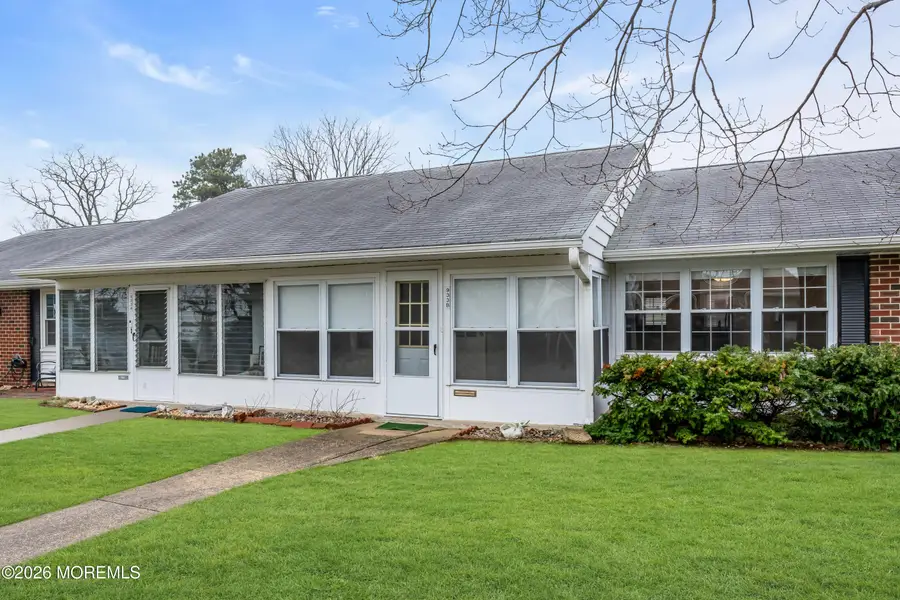 933B Thornhill Court, Lakewood, NJ 08701 - #2