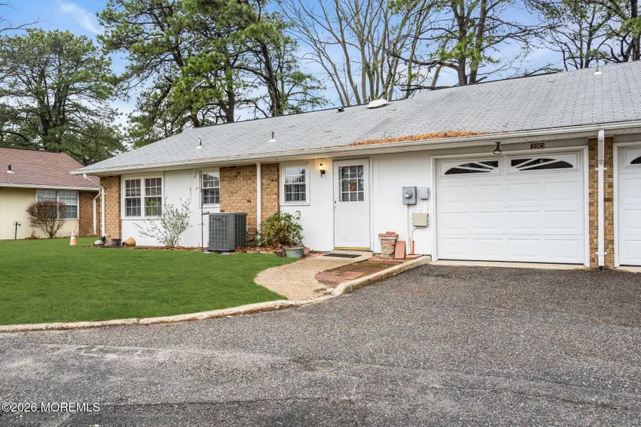 29 Edinburgh Drive #D, Manchester, NJ 08759 - #3