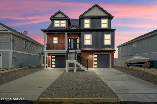 16 Raritan Drive, Little Egg Harbor, NJ 08087