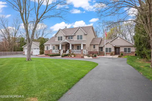 13 Fox Run, Monroe, NJ 08831