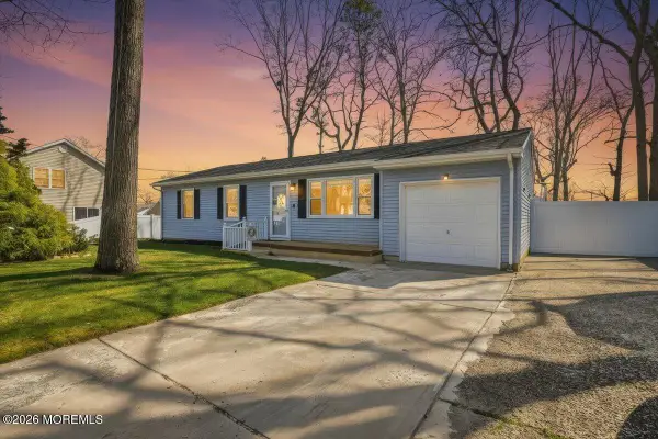 825 Center Street, Forked River, NJ 08731