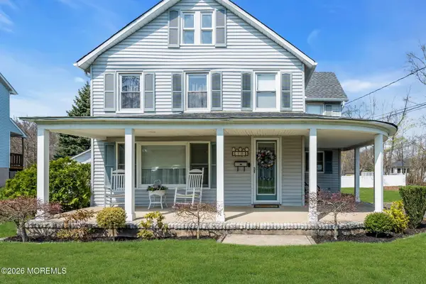 10 Lasatta Avenue, Englishtown, NJ 07726