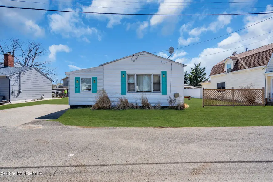 40 Frederick Place, Keansburg, NJ 07734 - #2