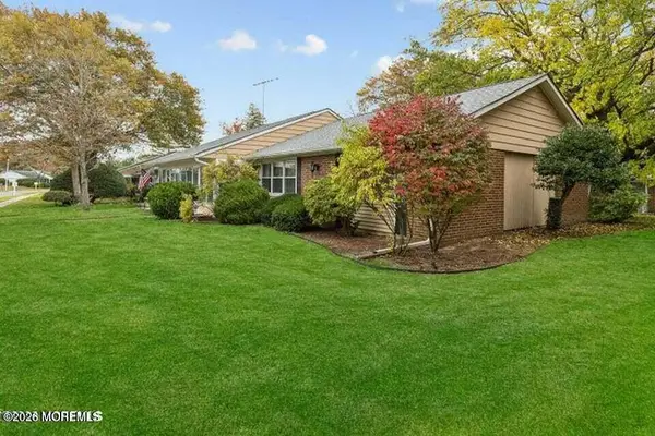 530 Portsmouth Drive #D, Lakewood, NJ 08701