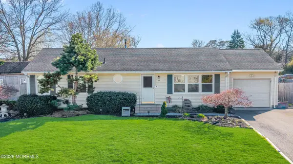 31 Titanic Road, Forked River, NJ 08731