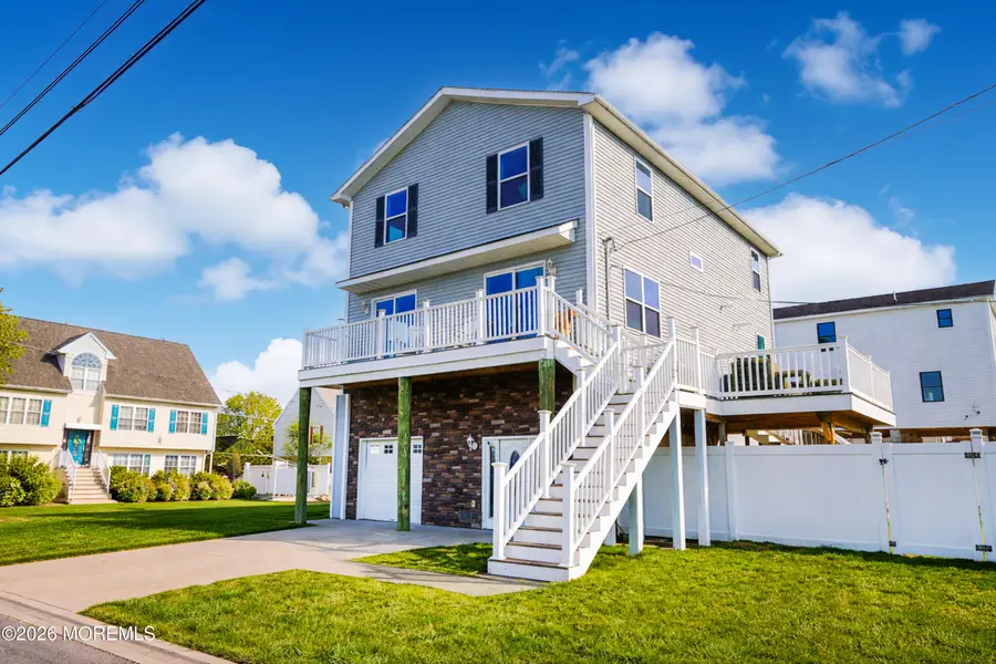 607 Bay Avenue, Union Beach, NJ 07735 - #2