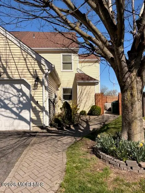 6 Kilmer Court, Freehold, NJ 07728 - #2