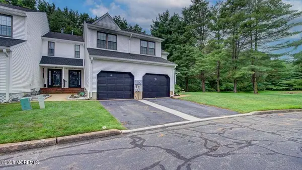 57 Chestnut Way, Manalapan, NJ 07726