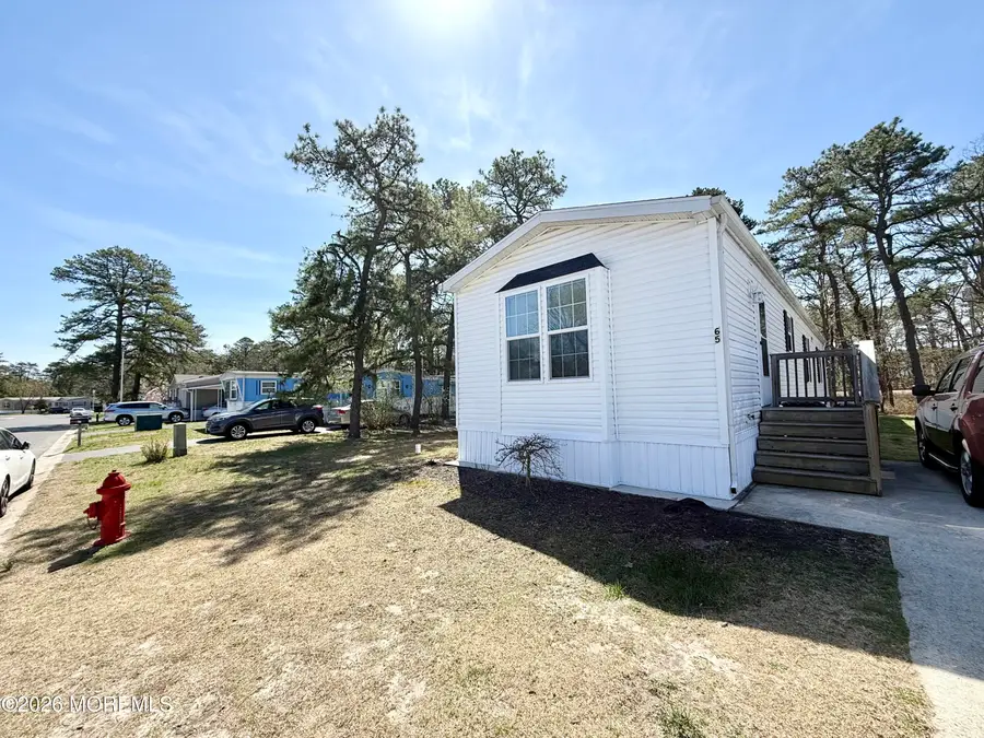 65 Woodchuck Parkway, Whiting, NJ 08759 - #2