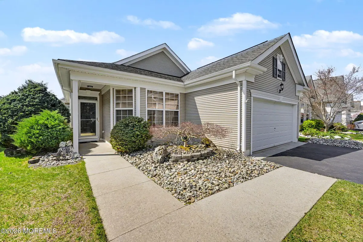 39 Marlow Drive, Jackson, NJ 08527 - #1