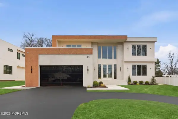 44 Whalepond Road, Ocean Twp, NJ 07755