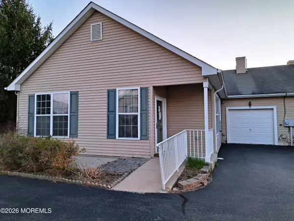 35 Fennel Court, Manchester, NJ 08759