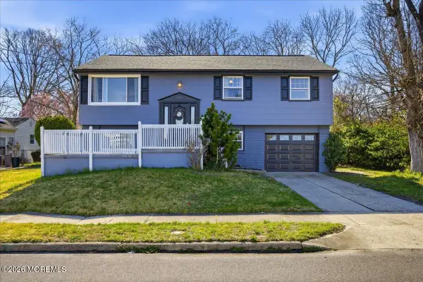 7 Cooper Drive, Somers Point, NJ 08244