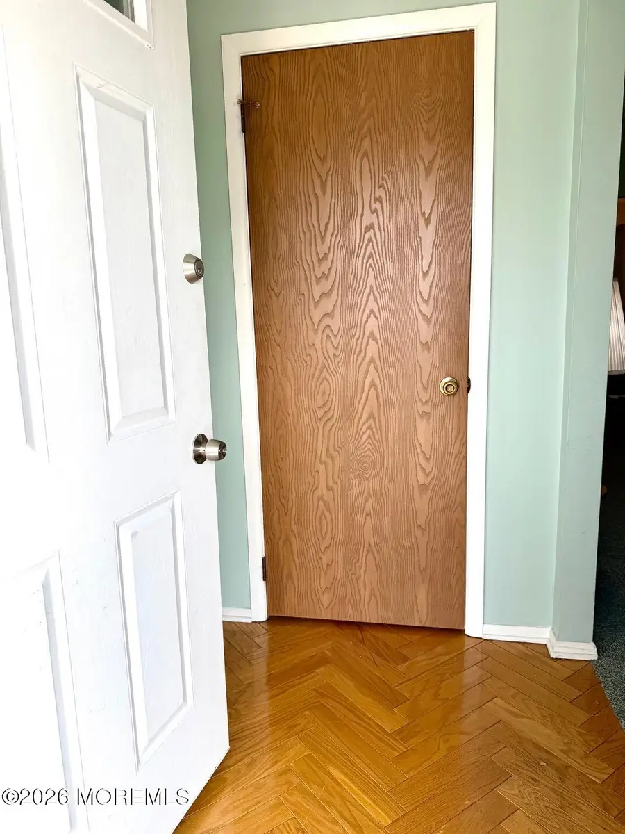 4 Rutland Drive, Toms River, NJ 08757 - #3