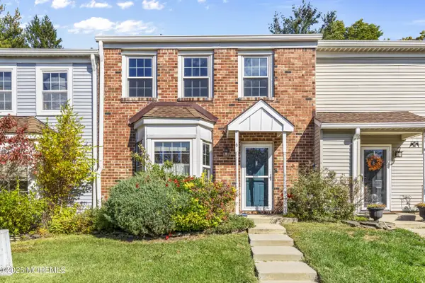 106 Wilshire Court, Old Bridge, NJ 08857