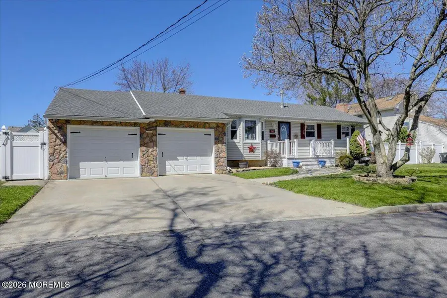 194 Park Place, Belford, NJ 07718 - #2