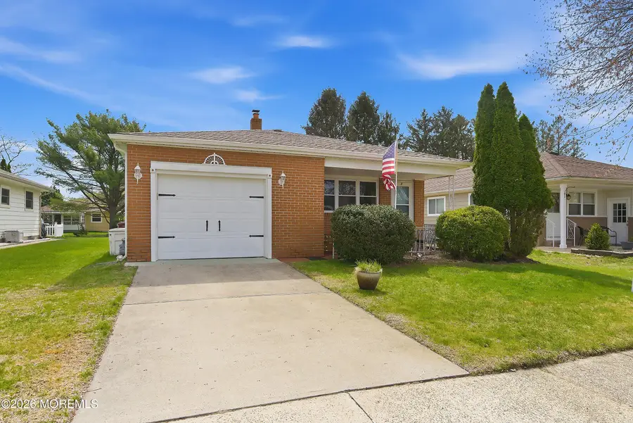 7 Pavilion Street, Toms River, NJ 08757 - #2