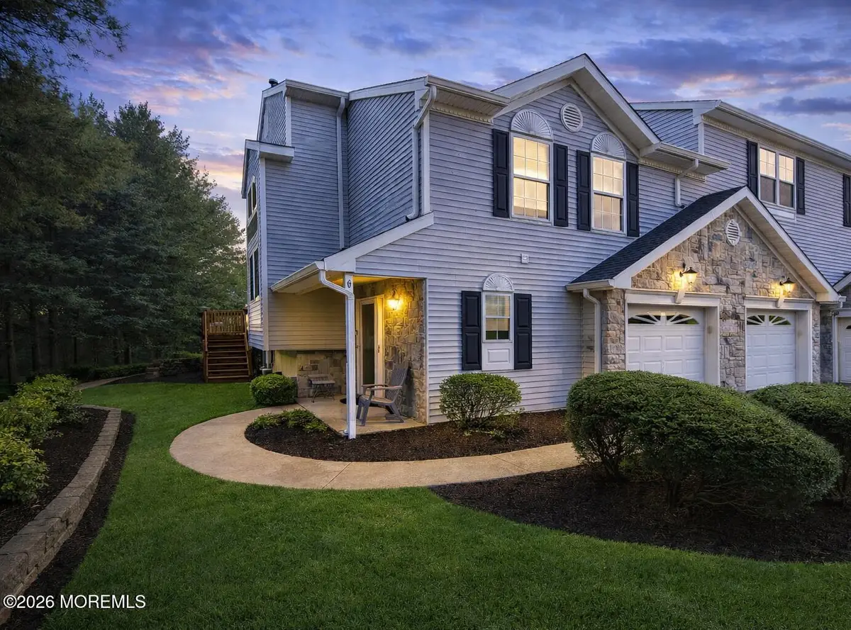 44 Rozalyn Lane, Laurence Harbor, NJ 08879 - #1