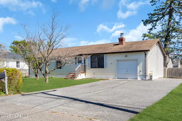1333 Longboat Avenue, Beachwood, NJ 08722