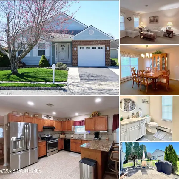 106 Chesterfield Lane, Toms River, NJ 08757