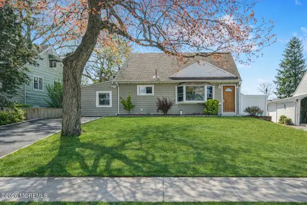 7 Walnut Lane, Parlin, NJ 08859