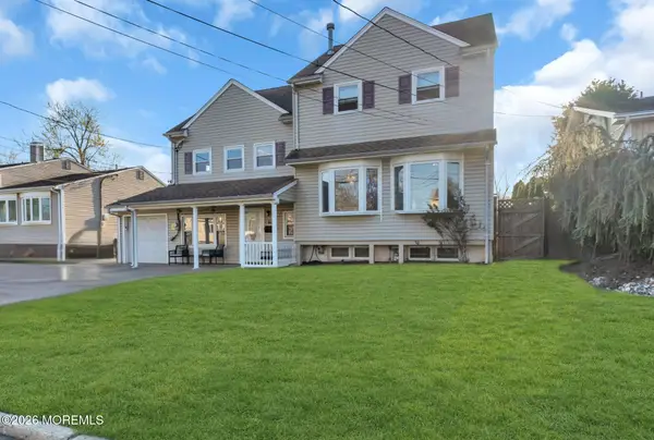 61 Cypress Drive, Colonia, NJ 07067