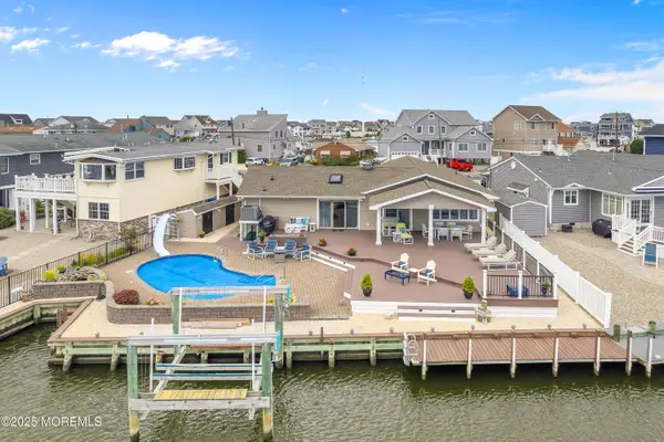 348 Venice Drive, Lavallette, NJ 08735