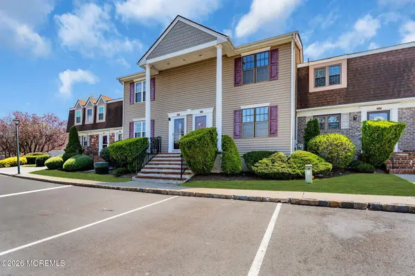53 Heritage Lane, Fords, NJ 08863