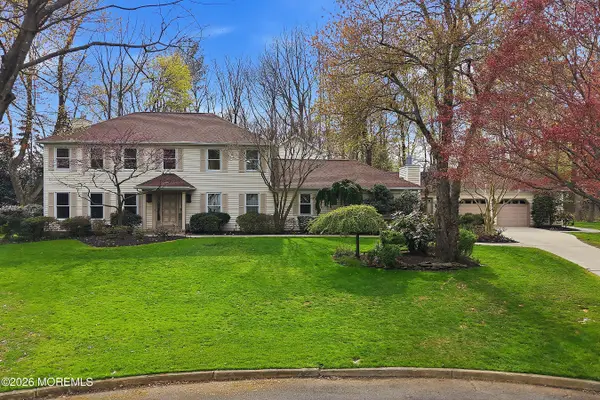 8 Roebling Court, Leonardo, NJ 07737