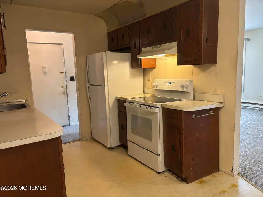 18 Pine Cluster Circle #D, Manalapan, NJ 07726 - #3