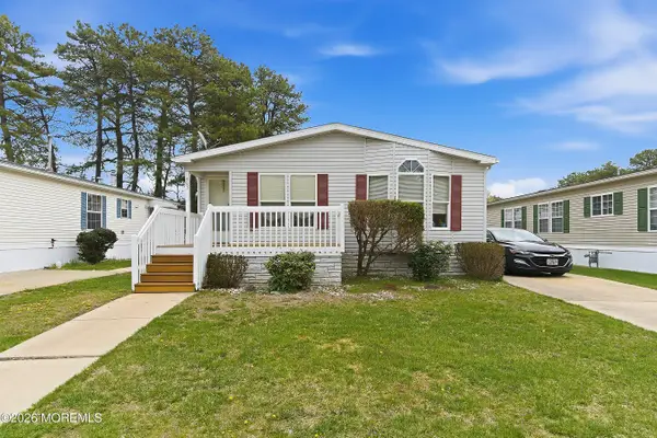 523 Momosa Drive, Whiting, NJ 08759