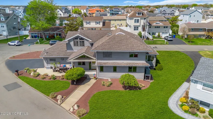 16 Bay Breeze Drive, Toms River, NJ 08753 - #2