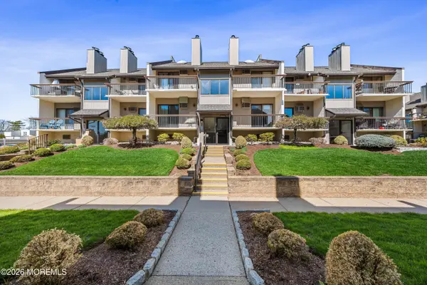 806 Ridge Mews #806, Wood Ridge, NJ 07075