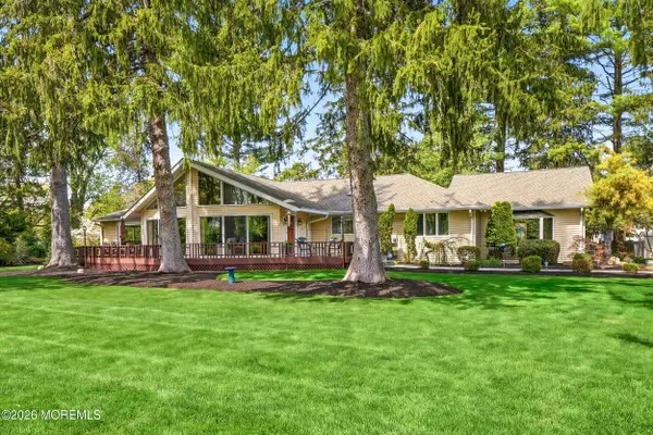 65 Alexander Drive, Red Bank, NJ 07701