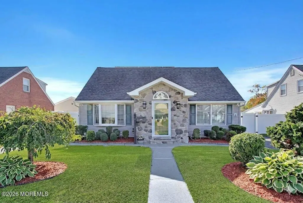270 Alberta Drive, Saddle Brook, NJ 07663 - #1