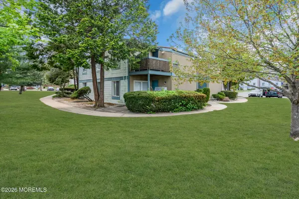 16 Northrup Drive #221, Brick, NJ 08724